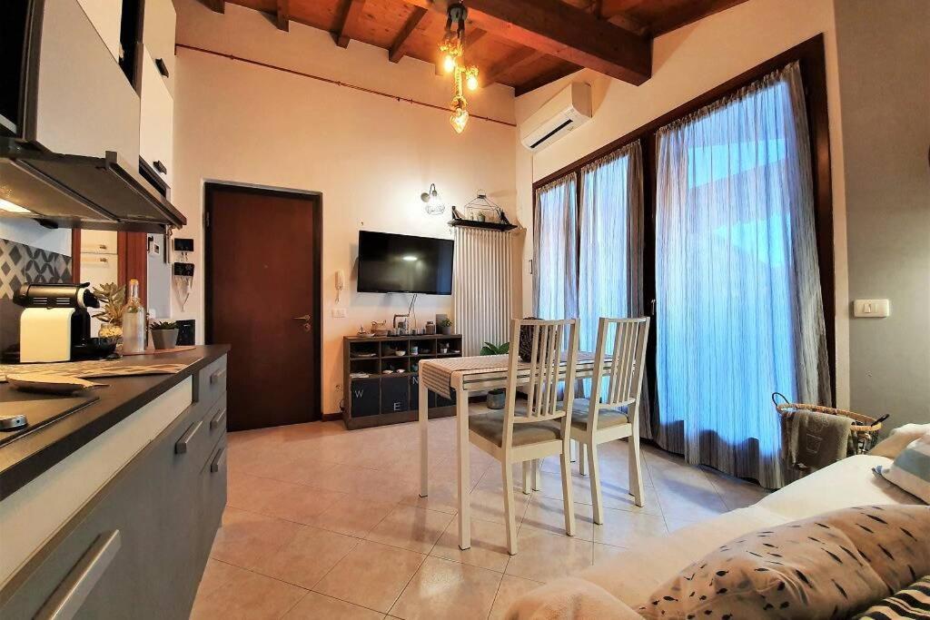 Il Torchio Rooftop Apartment With Wide Terrace 西尔米奥奈 外观 照片